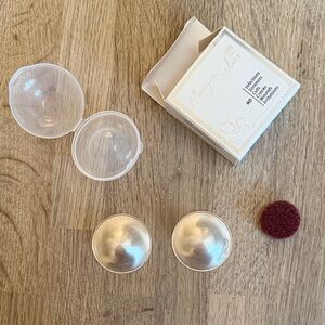 Moogco silver nursing cups